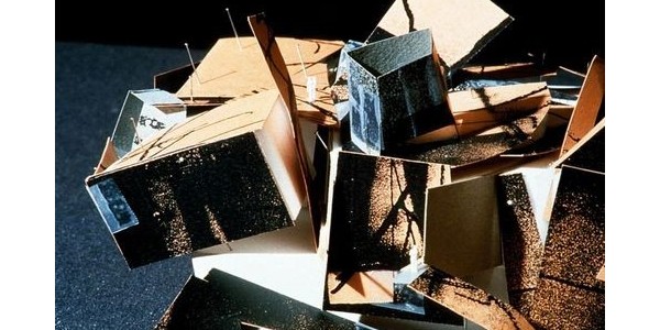 藍(lán)天組經(jīng)典 | 格羅寧格博物館東館，打破功能主義方盒