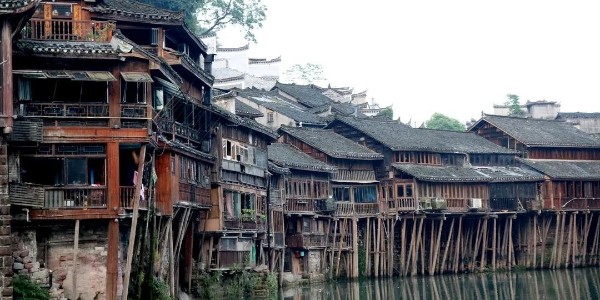 傳說(shuō)中的干闌式，到底是個(gè)什么東東？