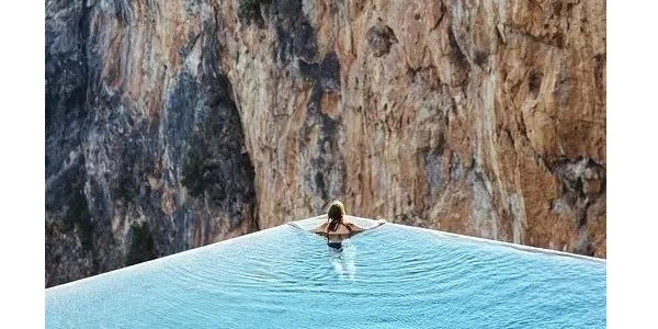 無邊泳池是個(gè)啥？