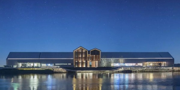 浪漫！建筑就像一艘白色大船，這是京杭大運河的最美「漂浮長廊」